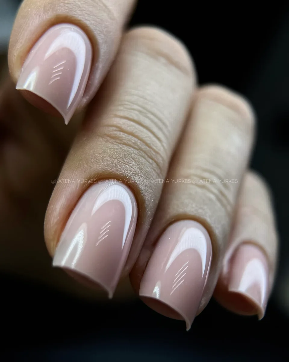 Маникюр с покрытием